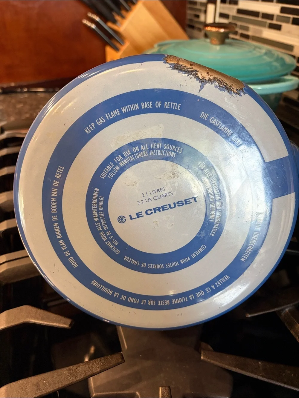 Le Creuset good very